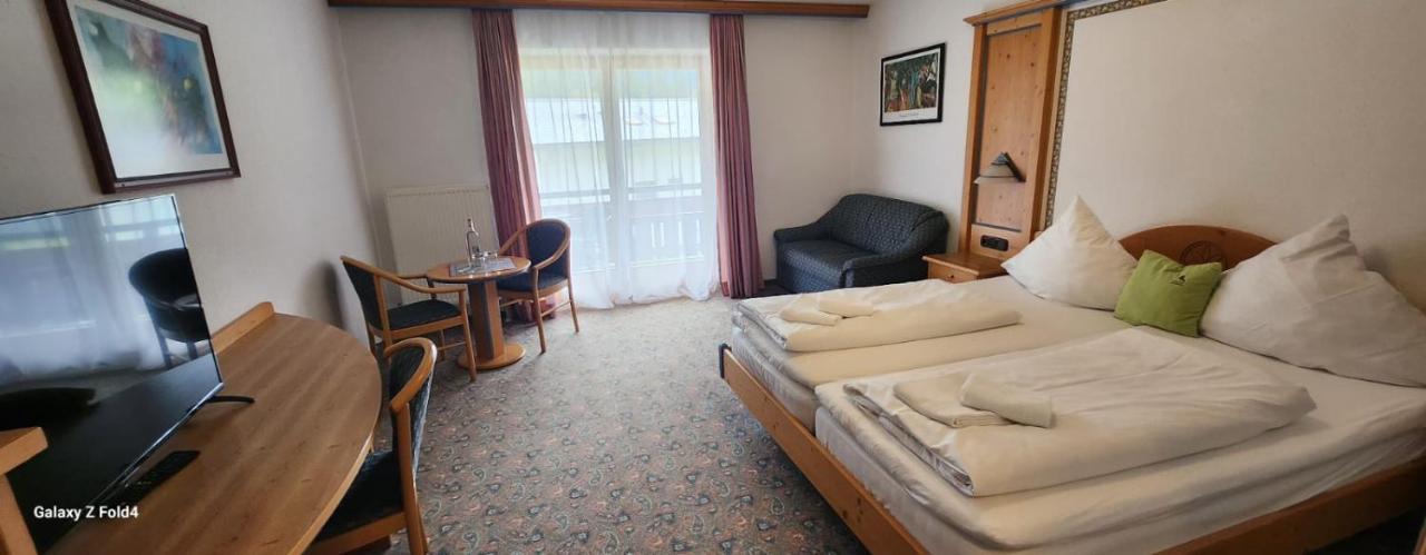 Alpenhotel Widderstein Миттелберг Экстерьер фото