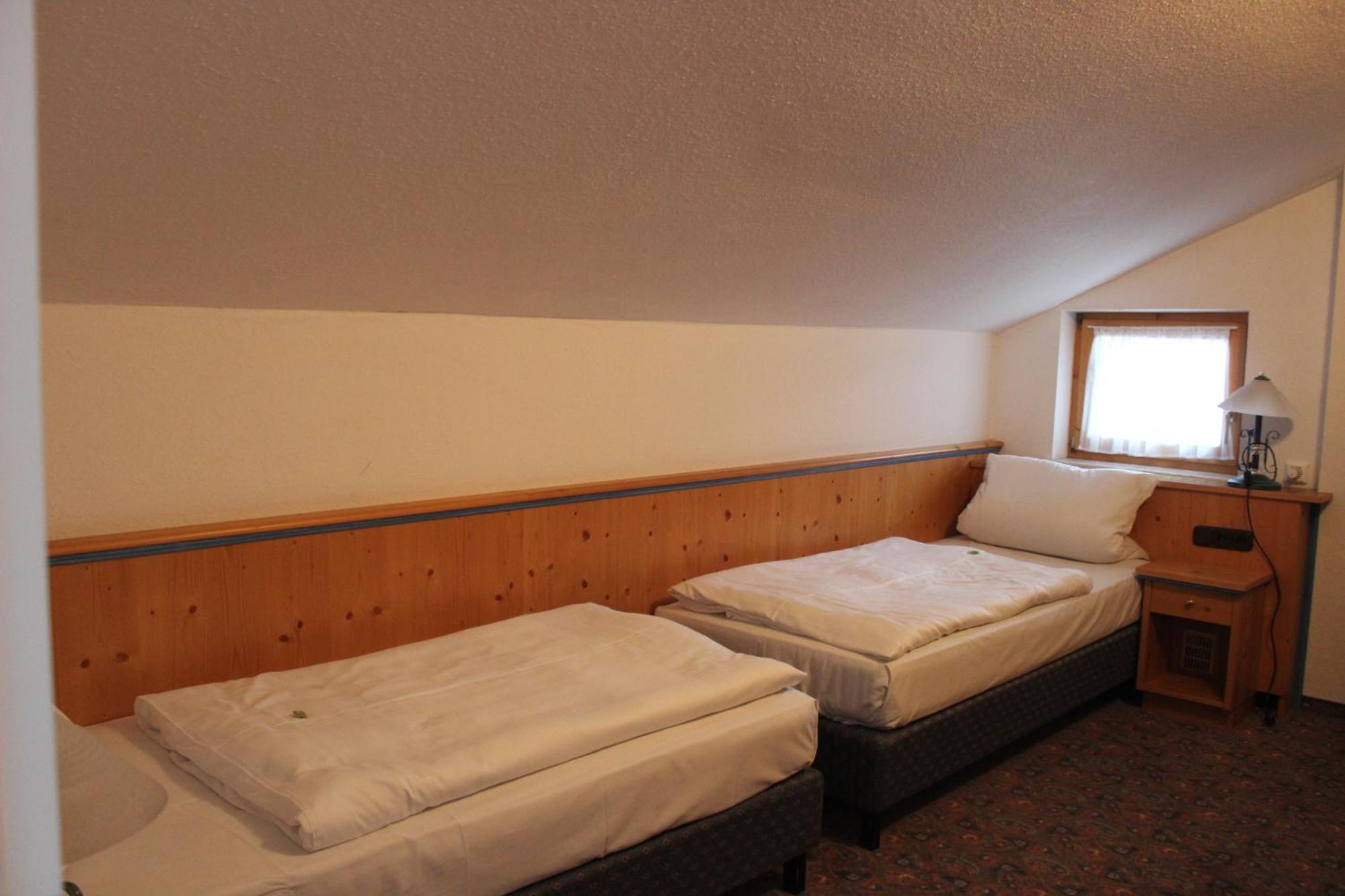 Alpenhotel Widderstein Миттелберг Номер фото