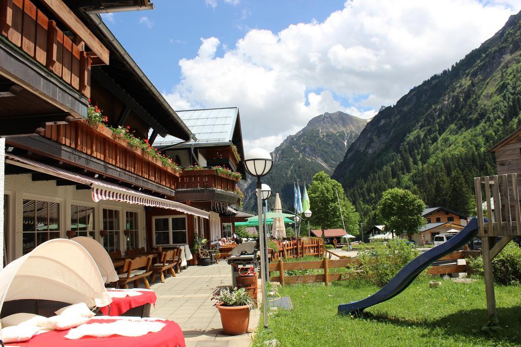 Alpenhotel Widderstein Миттелберг Экстерьер фото
