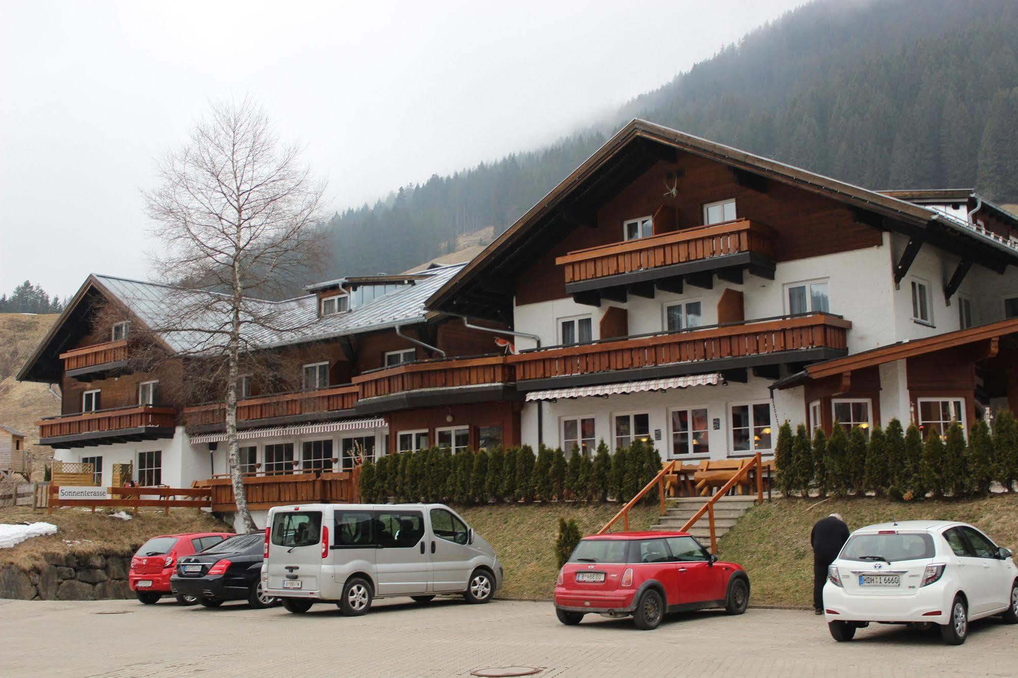 Alpenhotel Widderstein Миттелберг Экстерьер фото