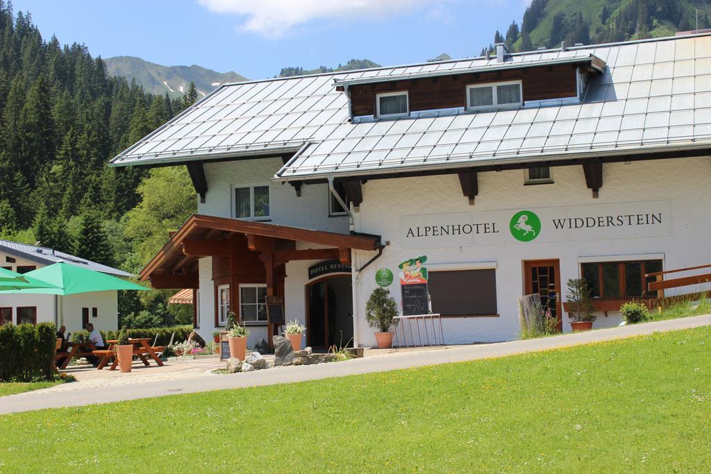 Alpenhotel Widderstein Миттелберг Экстерьер фото